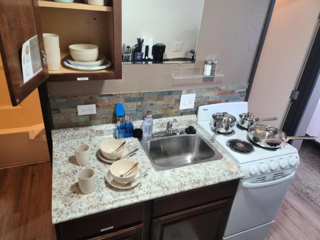 070a Grand Canyon With Kitchenette, Accommodates 4